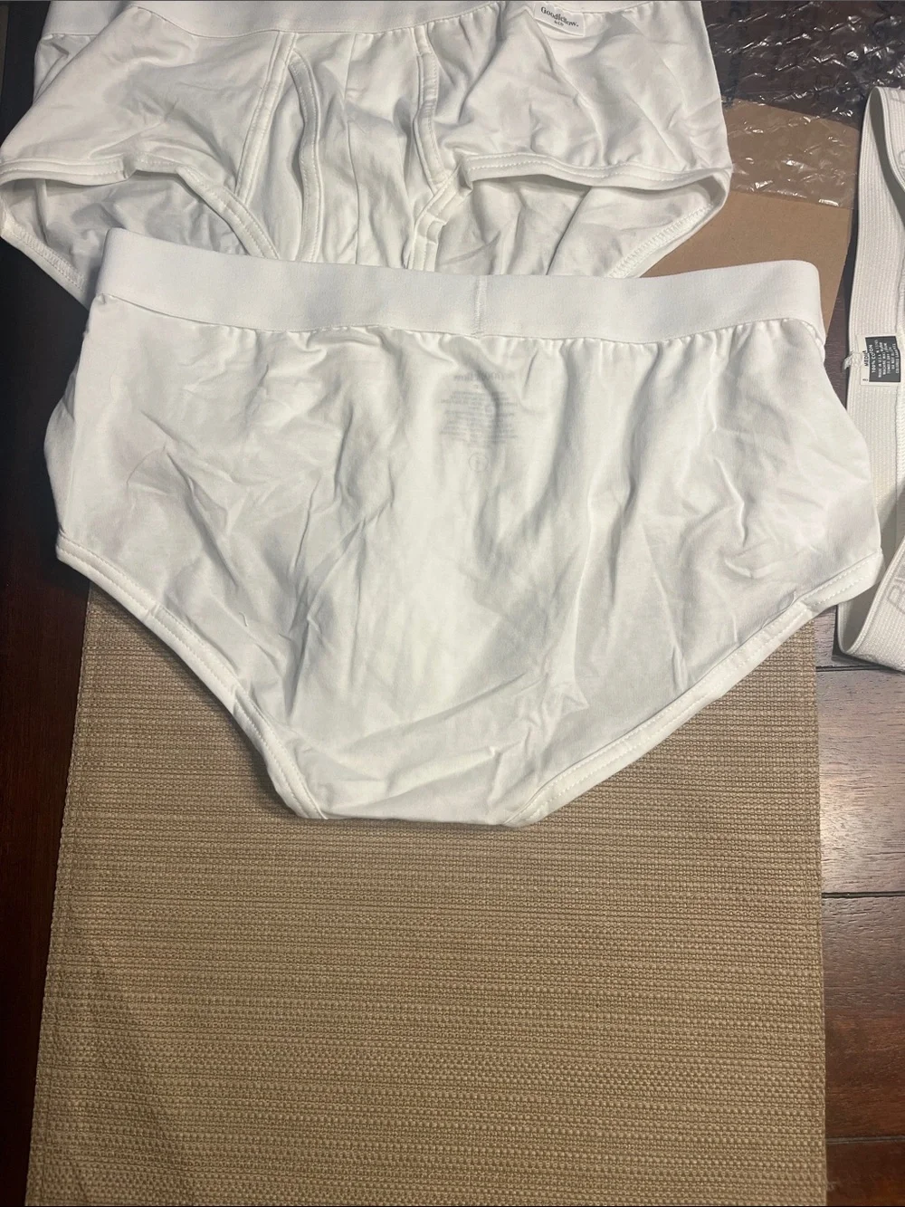 .2 Goodfellow & Co White Men's Cotton Briefs - Pack of 2 medium